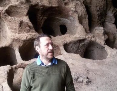 Entrevista en el periódico «La Provincia, Diario de las Palmas» a Antonio Arnáiz-Villena. Catedrático de Inmunología de la Facultad de Medicina de la Universidad Complutense de Madrid.